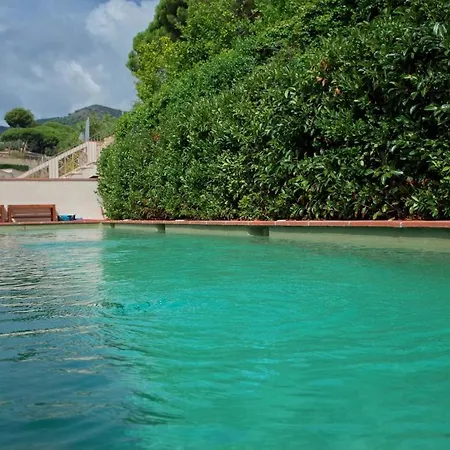 Villa Beautiful 15th Century On 30 Acre Estate, For Families Only Alella