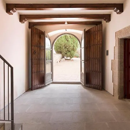 Beautiful 15th Century On 30 Acre Estate, For Families Only Villa